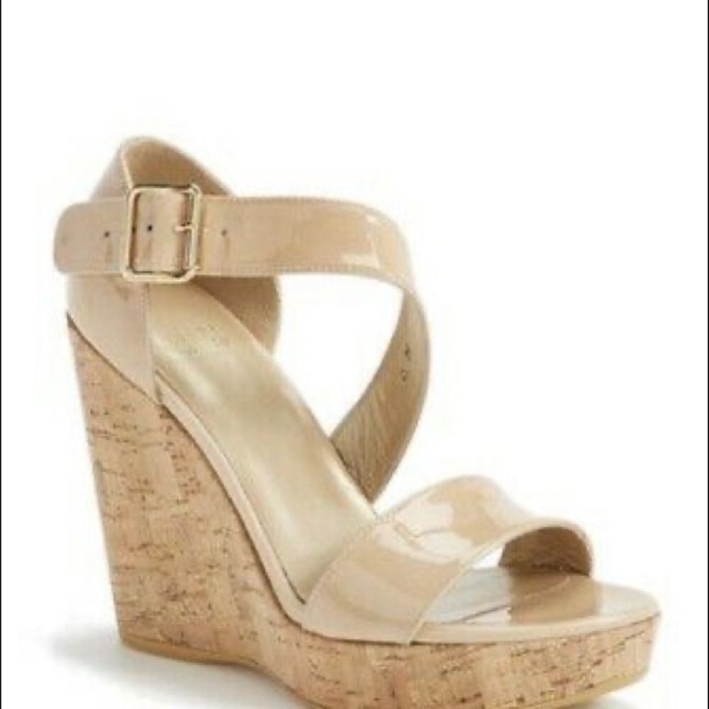 🆕Stuart Weitzman Oneliner Beige Patent Wedge Sandals Size 6